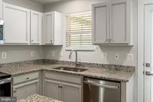 32 Goudhurst St, Martinsburg, WV 25405 - Photo 2