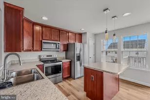 386 Rumbling Rock Rd, Hedgesville, WV 25427 - Photo 10