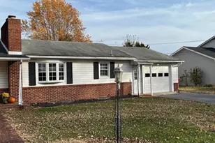 129 Belview Dr, Martinsburg, WV 25404 - Photo 2