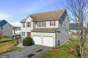 103 Huttons Vireo Dr, Martinsburg, WV 25405 - Photo 4