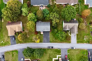 51 Finch Ln, Falling Waters, WV 25419 - Photo 2