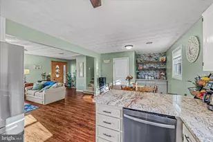 199 Dove Ln, Falling Waters, WV 25419 - Photo 14