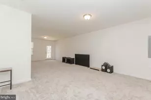 103 Perfecta Pl, Martinsburg, WV 25404 - Photo 2