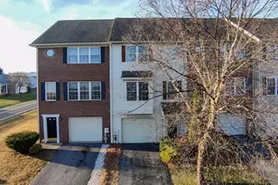 17 Effie Ln, Martinsburg, WV 25404 - Photo 2