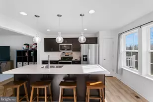 74 Colchester Ct, Bunker Hill, WV 25413 - Photo 6