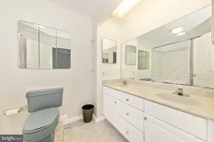 405 Holly Ln, Martinsburg, WV 25401 - Photo 12