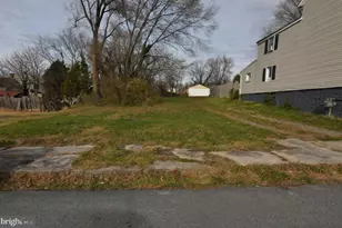 311 E King St, Martinsburg, WV 25401 - Photo 1