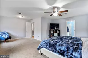 261 Collins Dr, Martinsburg, WV 25403 - Photo 18