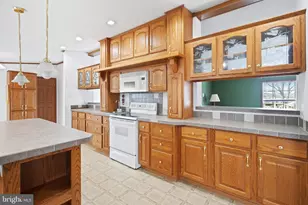 305 Bedington Rd, Martinsburg, WV 25404 - Photo 10