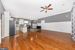 210 Aylesbury Ln, Martinsburg, WV 25403 - Photo 8