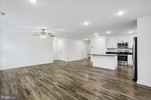 567 Dripping Spring Dr, Hedgesville, WV 25427 - Photo 4