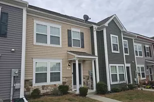 49 Darien Dr, Bunker Hill, WV 25413 - Photo 2