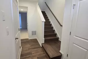 472 Husky Trl, Martinsburg, WV 25403 - Photo 2