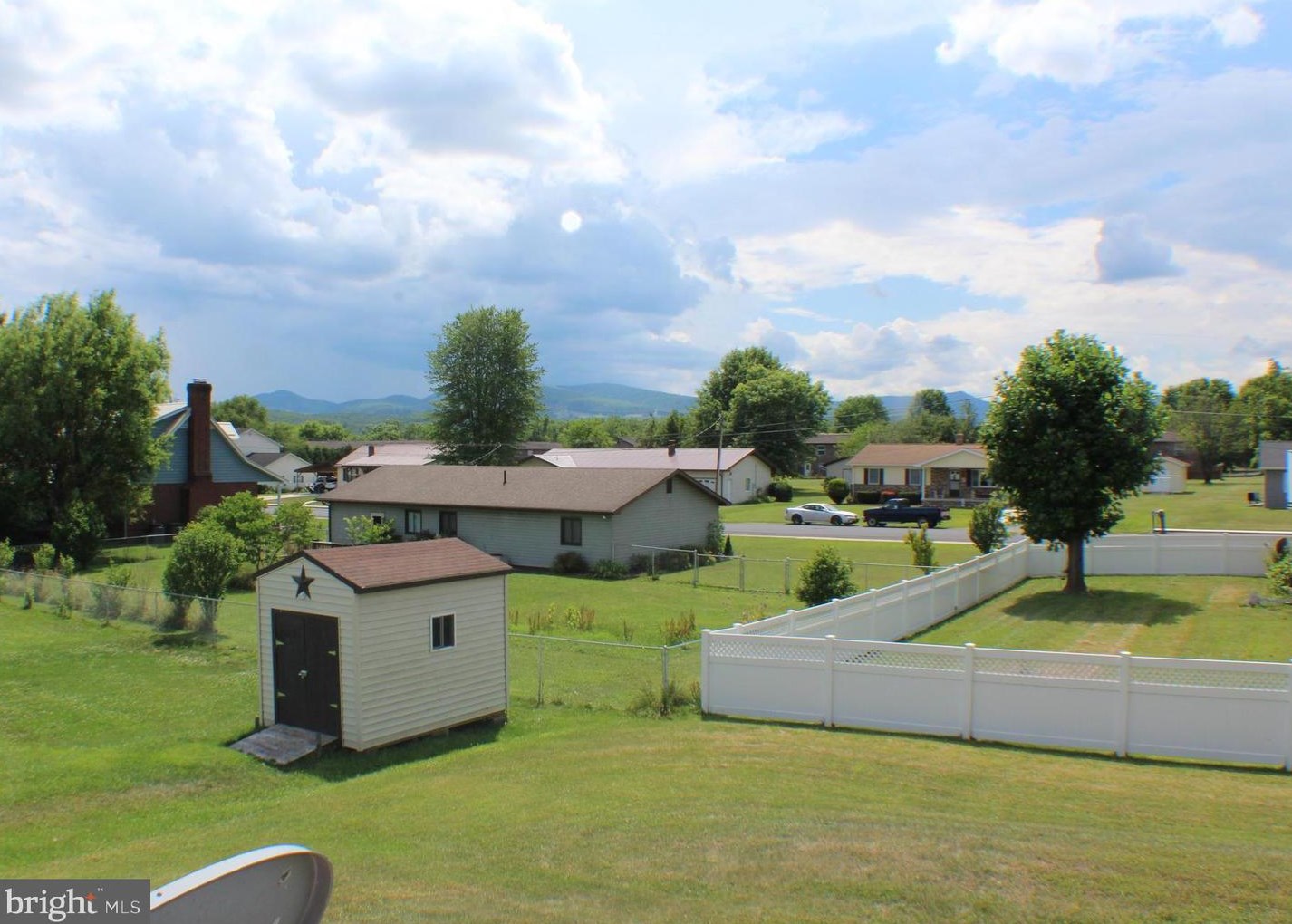 118 Lee St, Arthur, WV 26847-9408