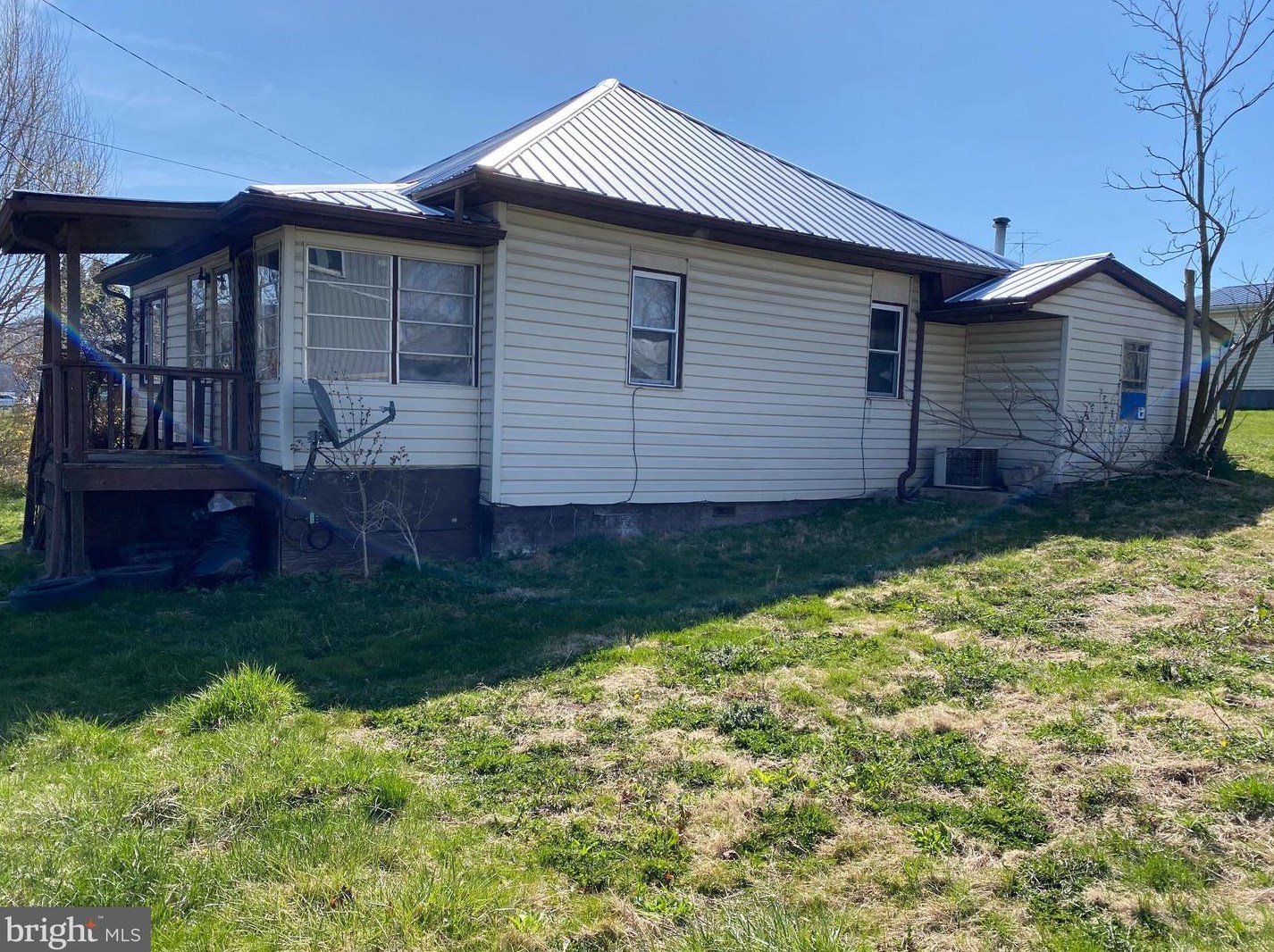 82 Hyre Ave, Arthur, WV 26847-1666