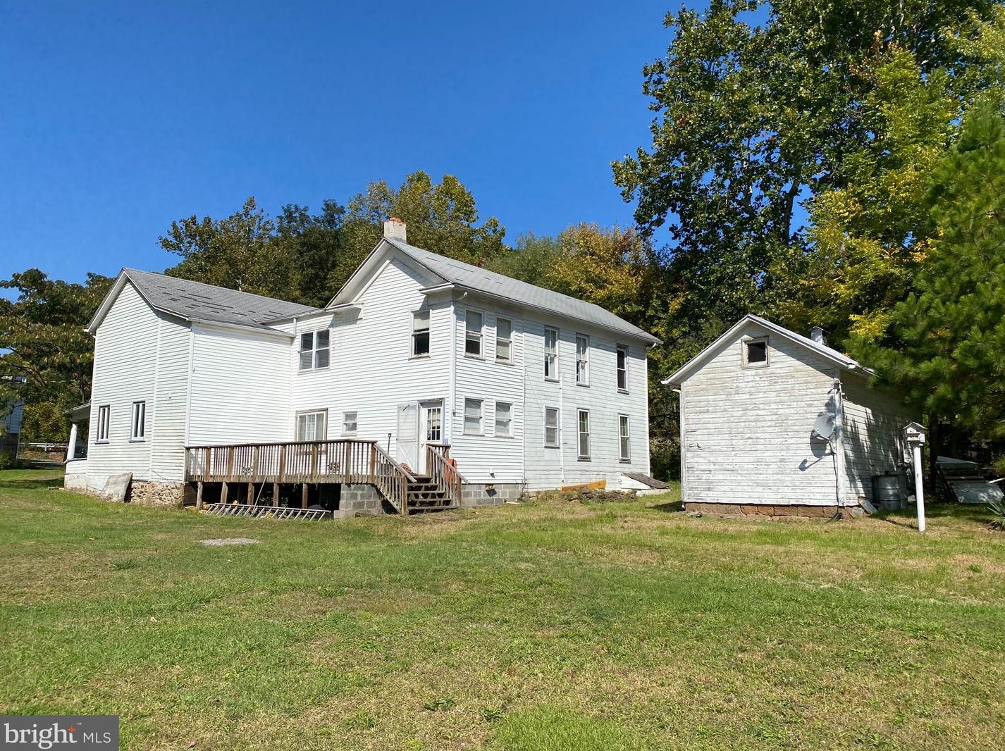 44 Water St, Maysville, WV 26833
