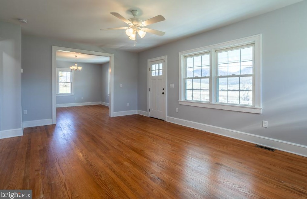 6891 Patterson Creek Rd, Lahmansville, WV 26731-5615