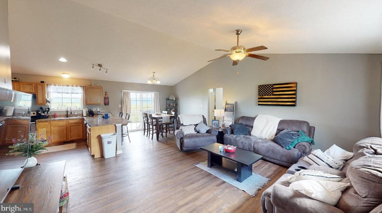 282 Brynner Dr, Arthur, WV 26847