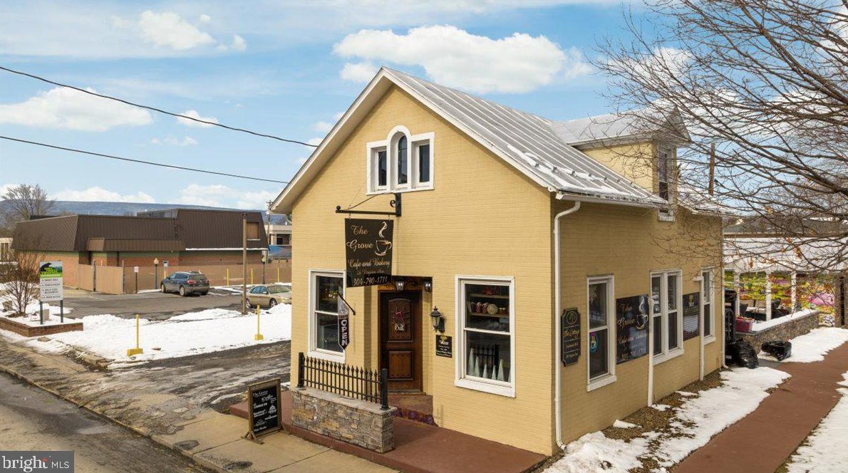 101 Virginia Ave, Arthur WV 26847-1715 exterior