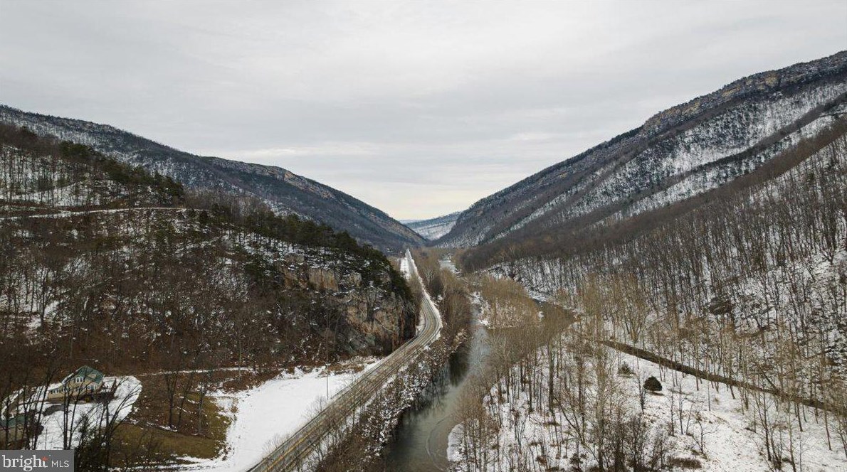 101 Virginia Ave, Arthur WV 26847-1715 exterior