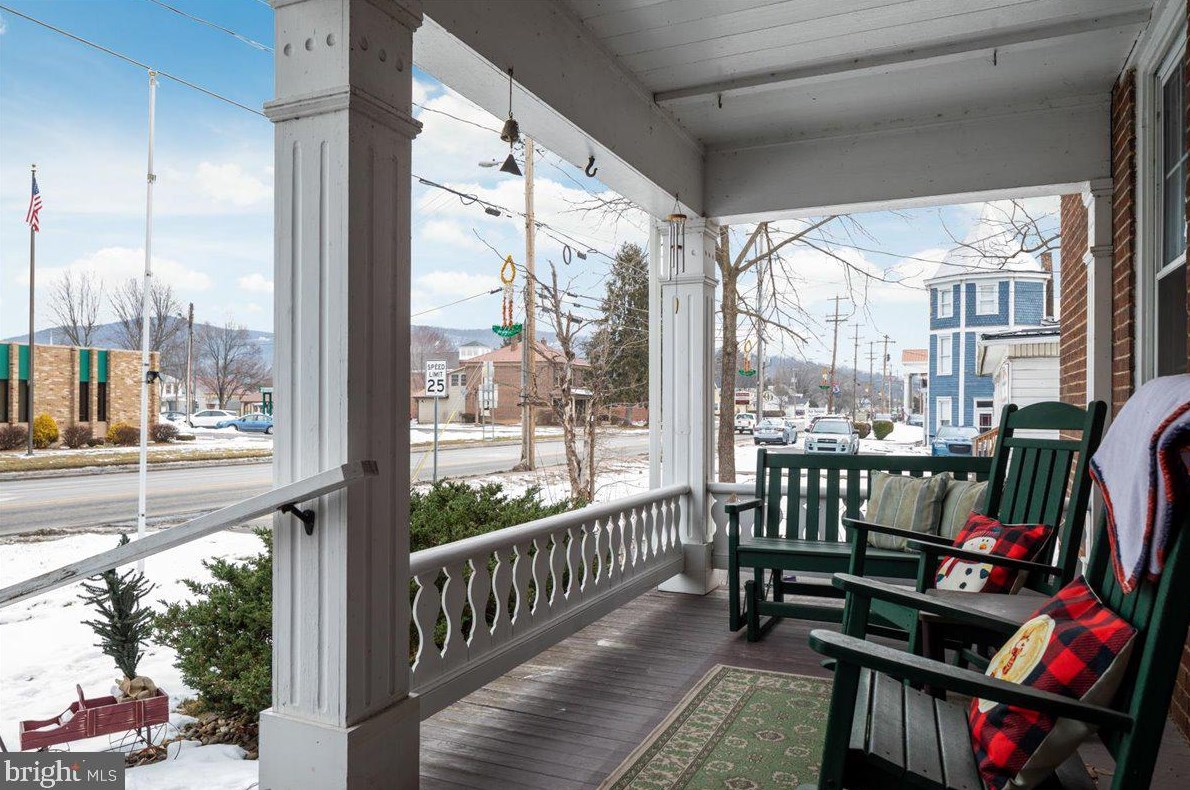 101 Virginia Ave, Arthur WV 26847-1715 exterior