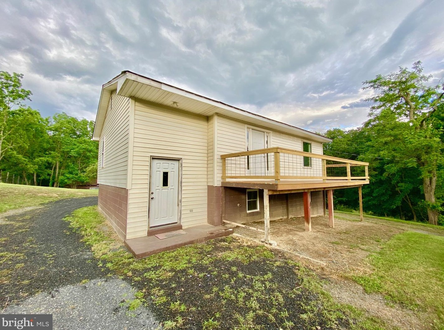 4344 Morgantown Rd, Arthur, WV 26847-7028