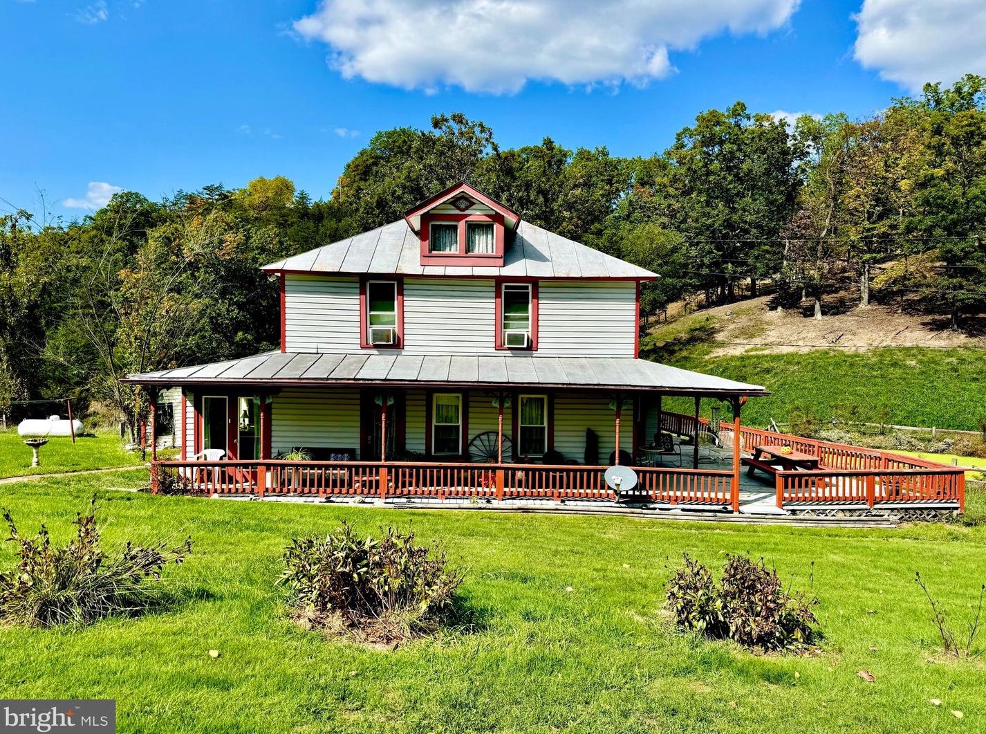 92 Arnold Rd, Arthur, WV 26847