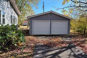 11 Trenton St, Petersburg, WV 26847 - Photo 2