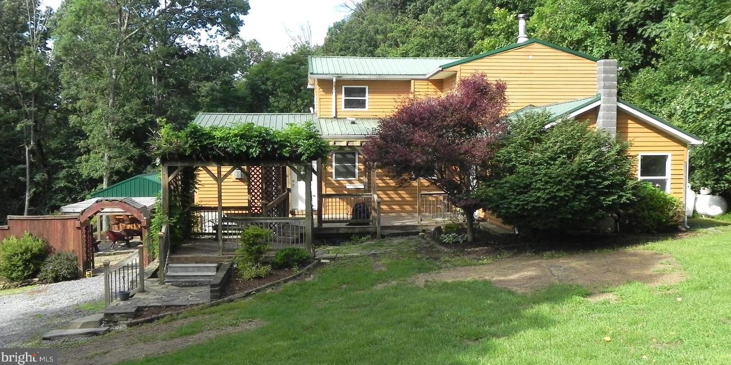 979 Lost River Ridge Cir, Wardensville, WV 26851