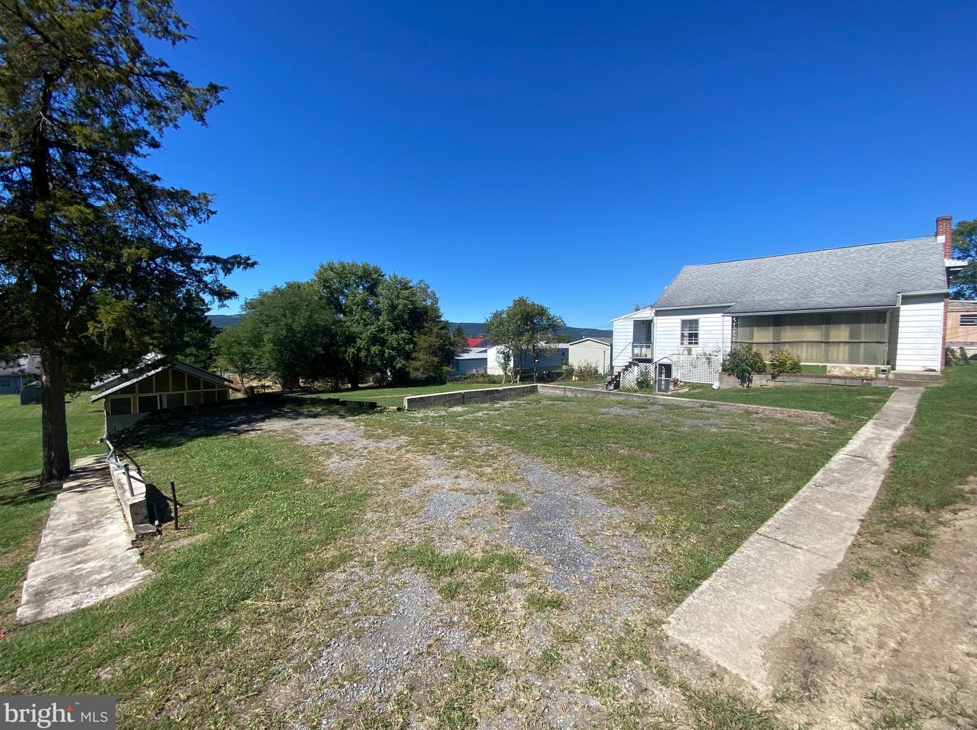 408 Winchester Ave, Rig, WV 26836