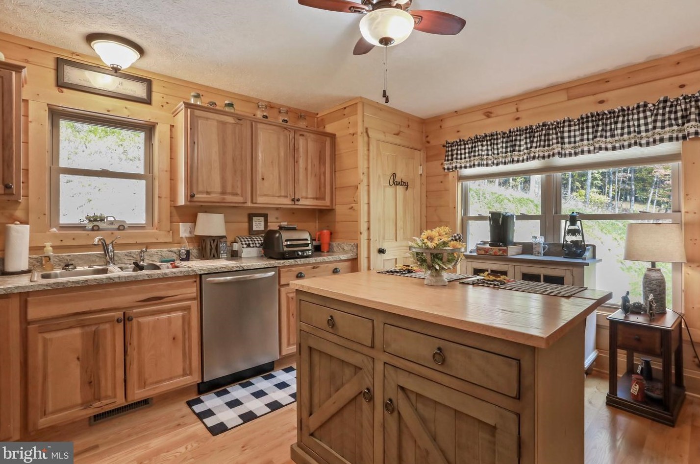 1601 S Branch Mountain Rd, Rig, WV 26836