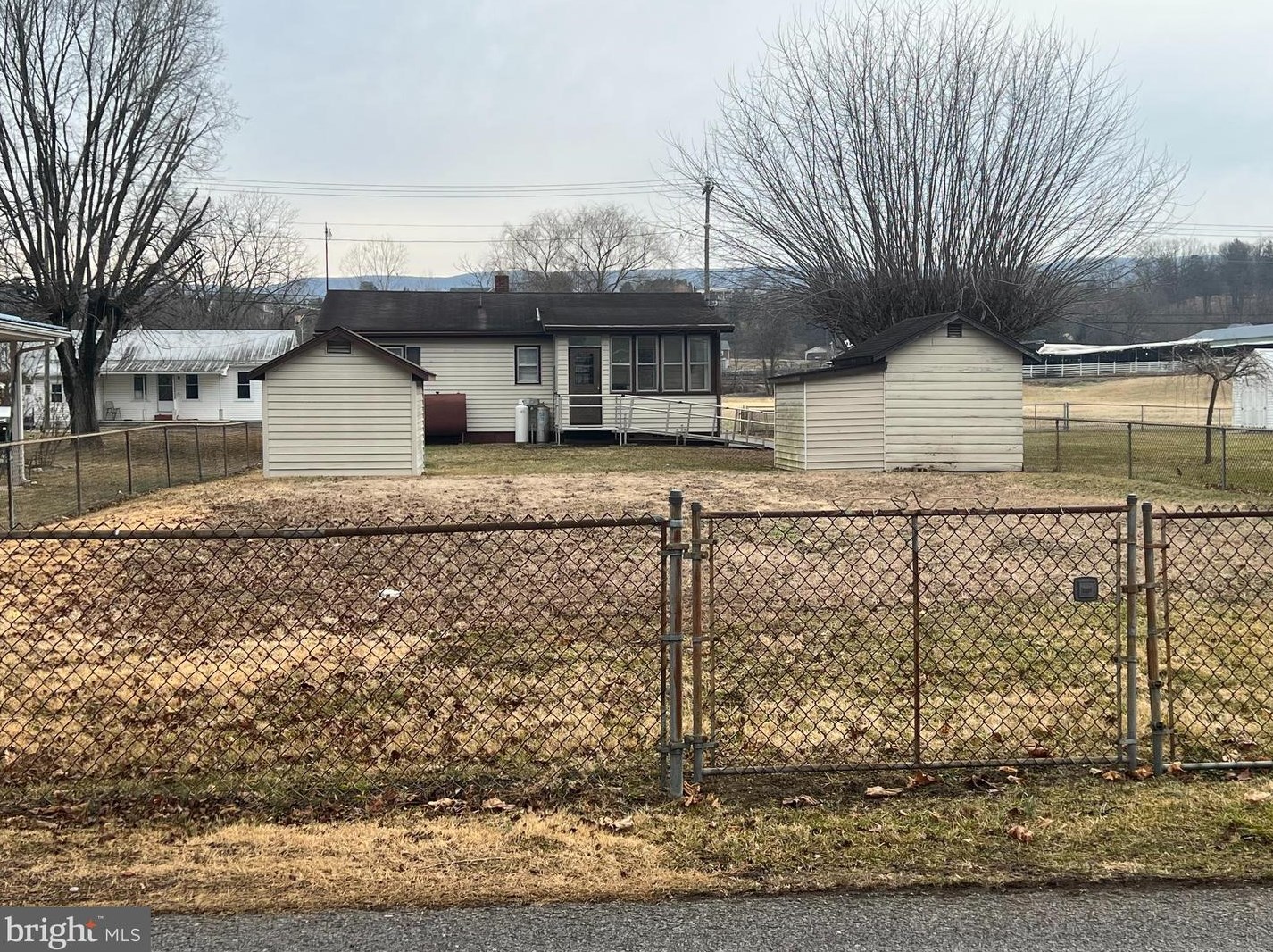240 Maple Ave, Rig WV  26836-1023 exterior