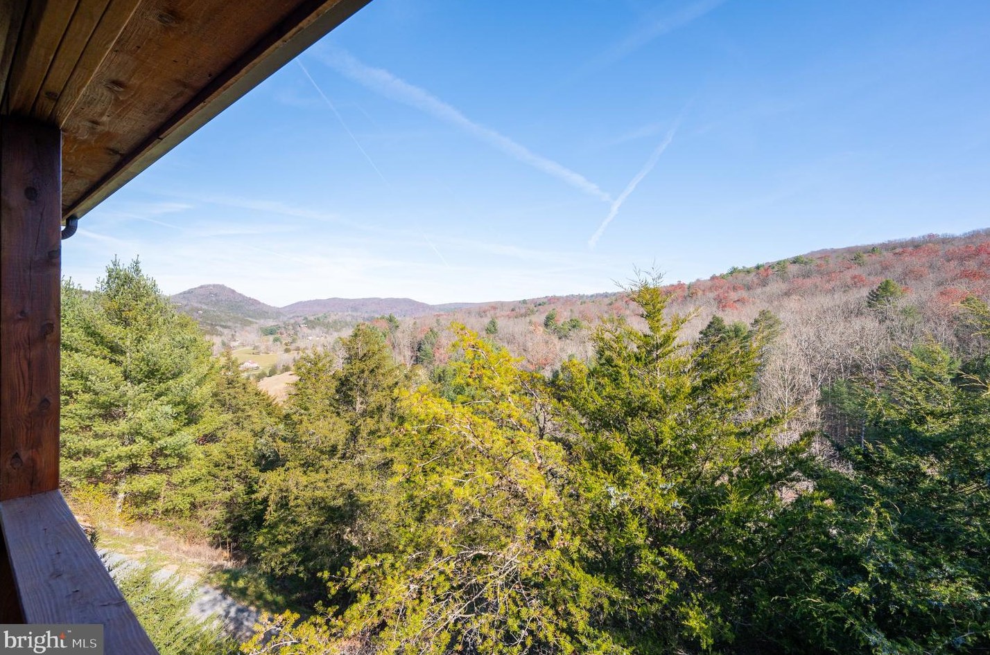 306 Wildlife Dr, Lost City, WV 26810