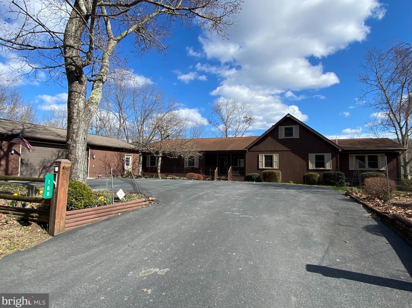 168 Grouse Cir, Lost City, WV 26810
