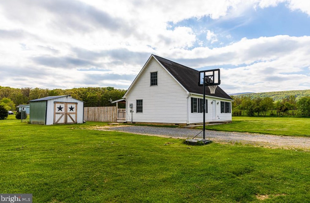 199 Elsie Ln, Rig, WV 26836-8638