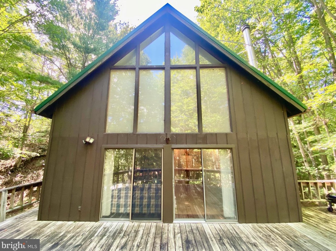 228 Fox Squirrel Way, Lost City, WV 26810