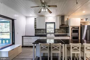 408 Hawks Nest Dr, Baker, WV 26801 - Photo 8