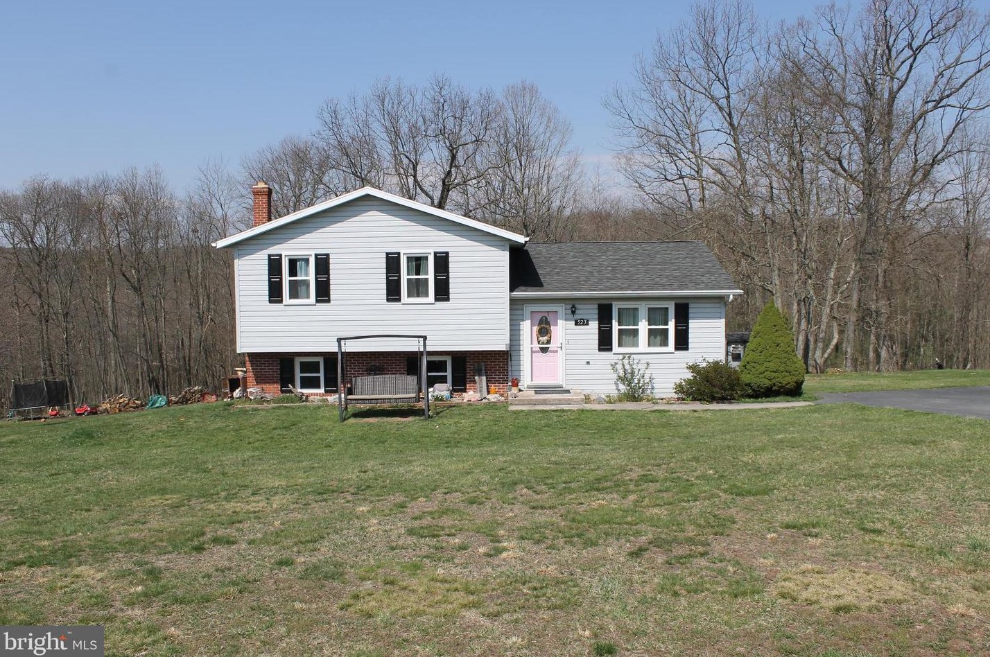 523 W Ridge Loop Rd, Three Churches, WV 26757
