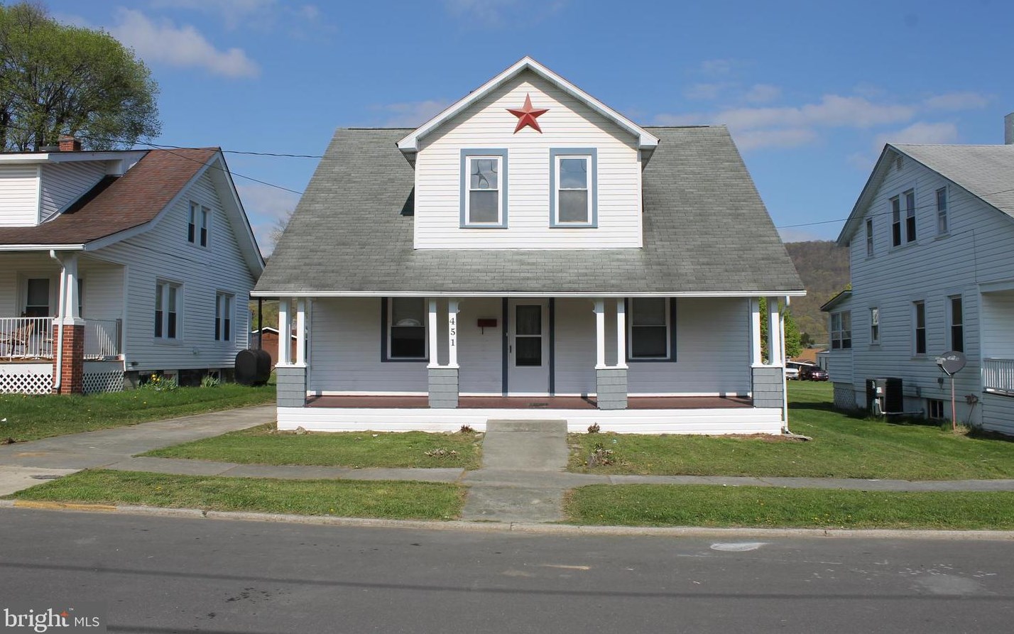 451 N Bolton St, Three Churches, WV 26757