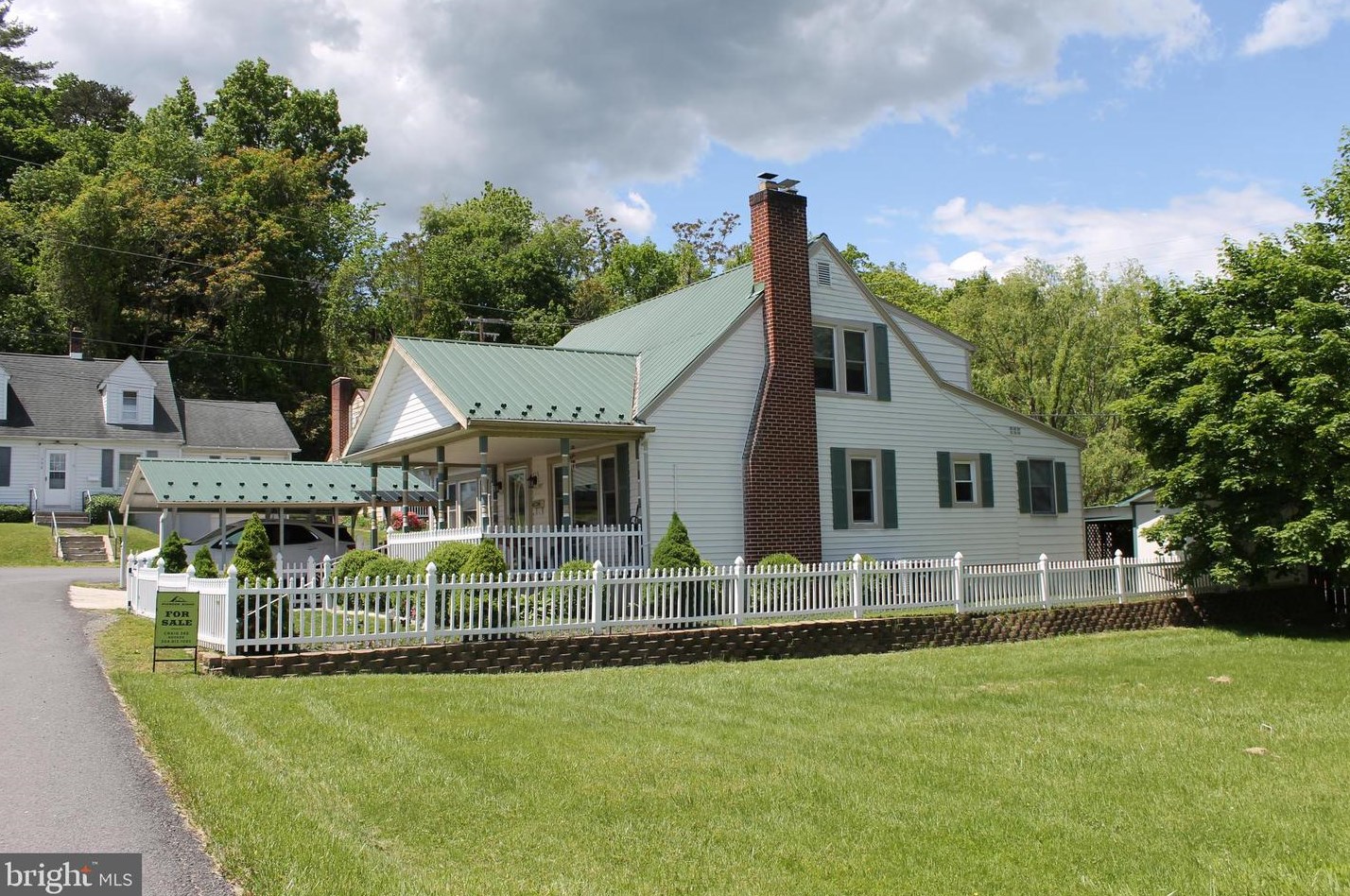 97 Loy Long St, Three Churches, WV 26757