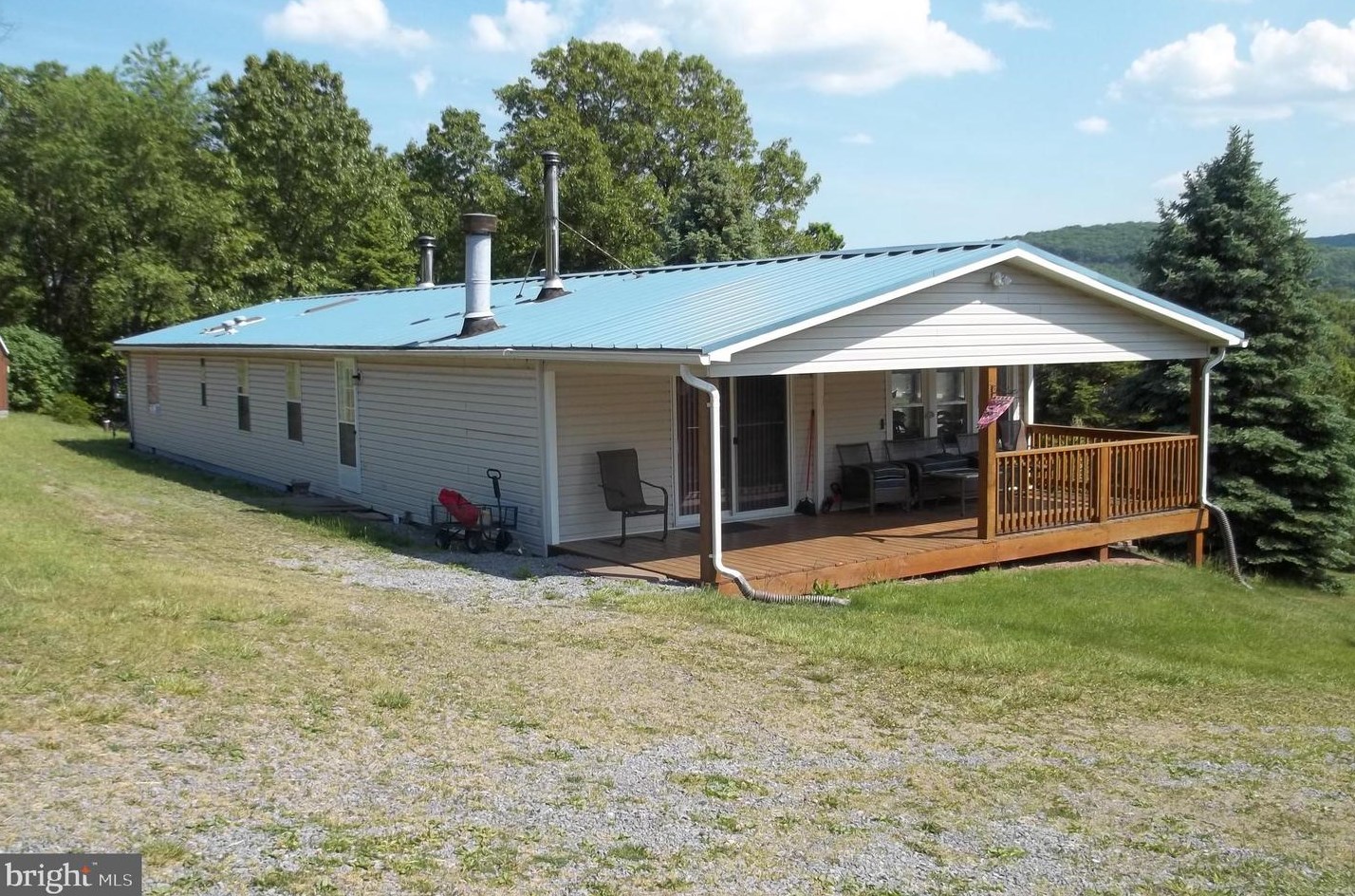 785 Pear Ln, Three Churches, WV 26757