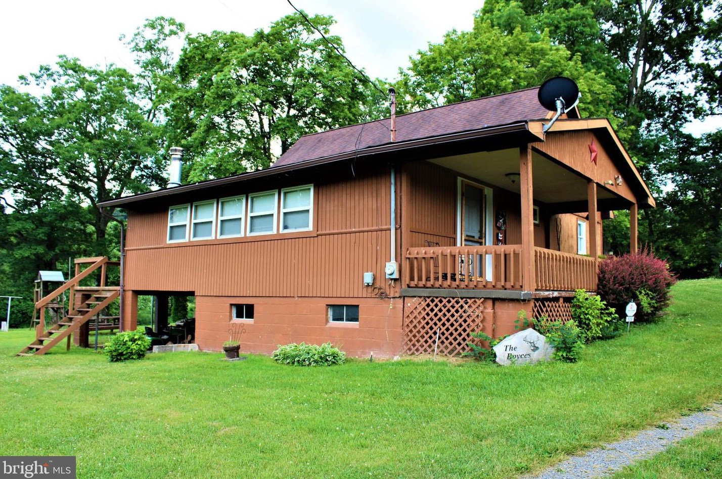 309 Cottage Ln, Springfield, WV 26763