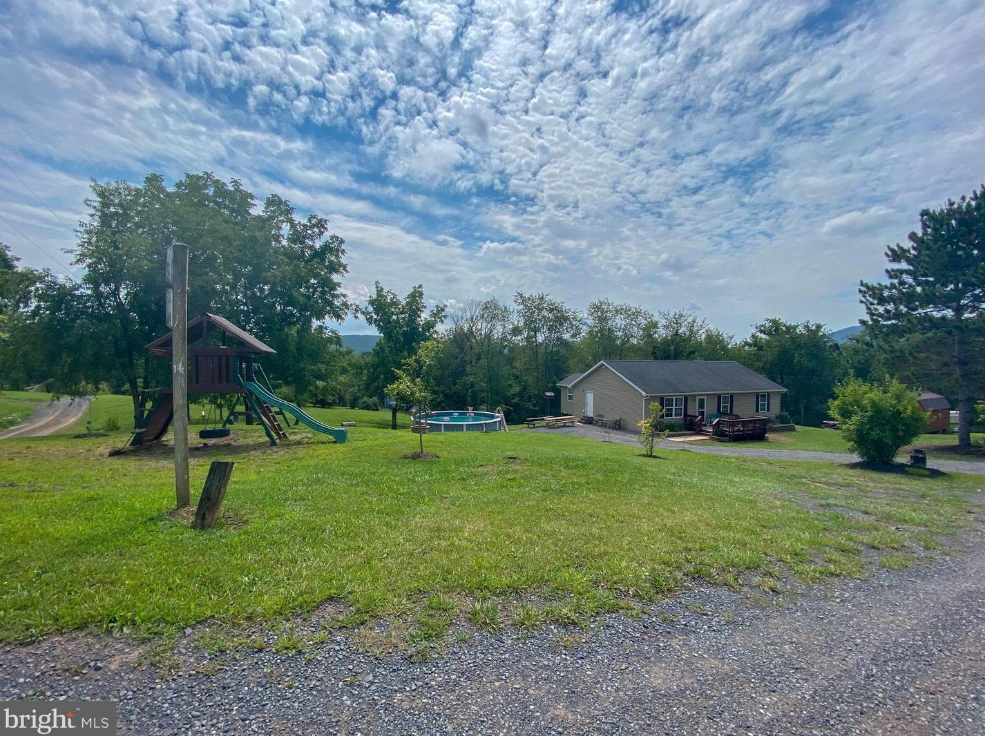 362 Stoney Mountain Overlook Rd, Three Churches, WV 26757
