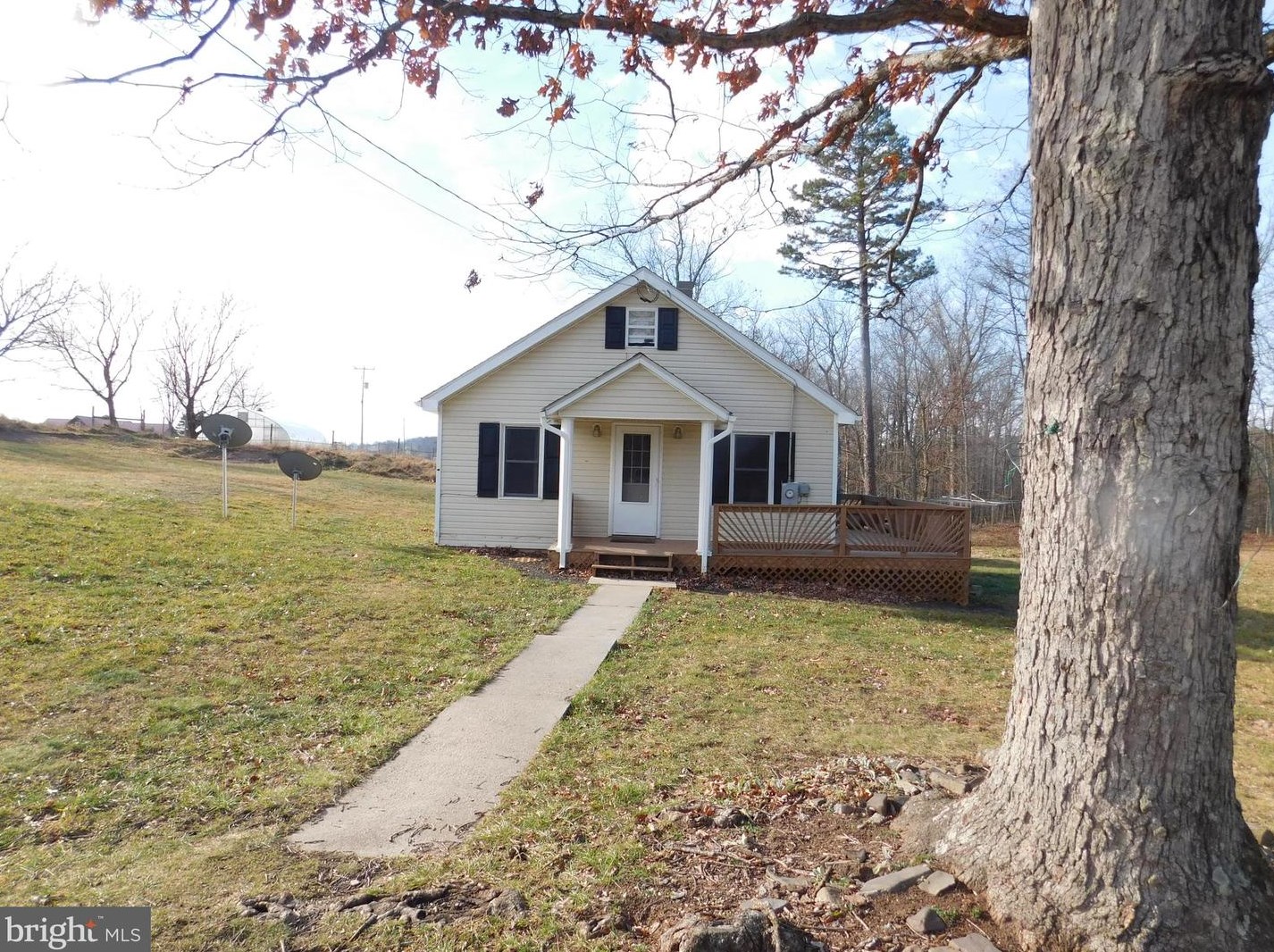 314 Peach Tree Farms Ln, Three Churches, WV 26757