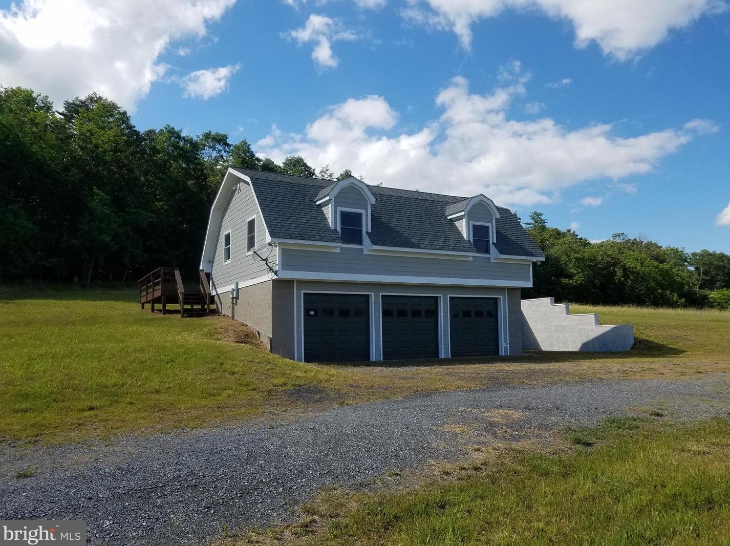 174 Green Pine Estates Dr, Bloomery, WV 26817-9462