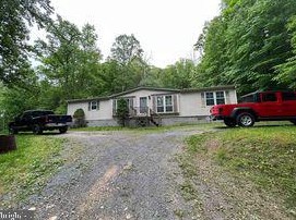 9719 Northwestern Pike, Augusta, WV 26704