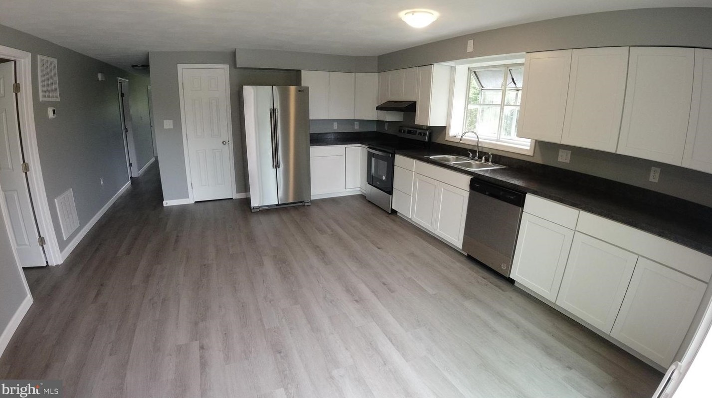 175 Blues Addition Rd, Springfield, WV 26763