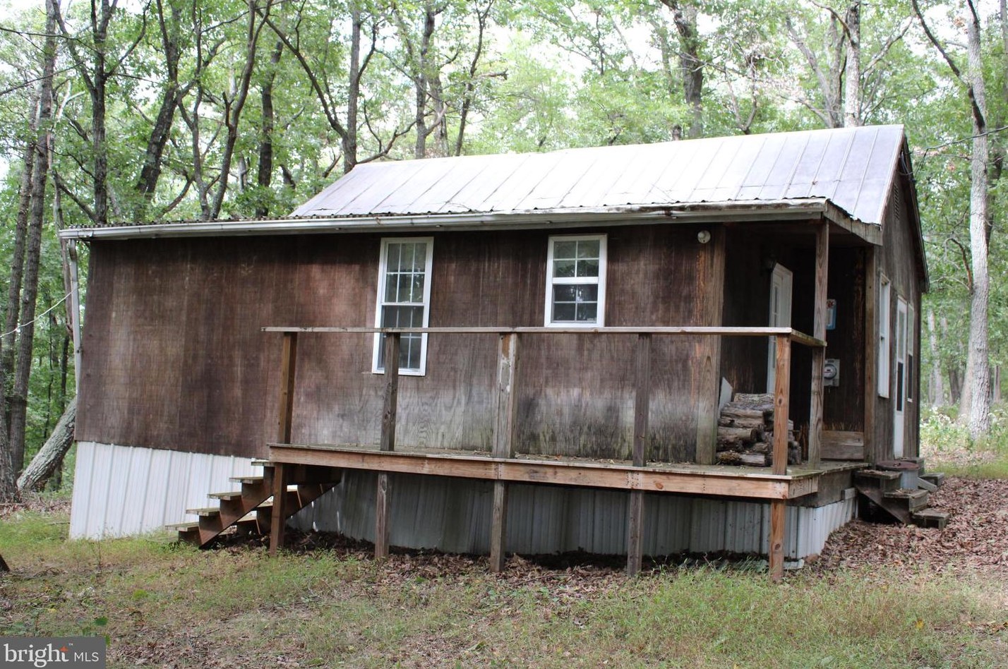 477 Madera Dr, Slanesville, WV 25444