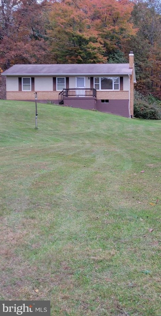 817 S Lick Run Rd, Delray, WV 26714