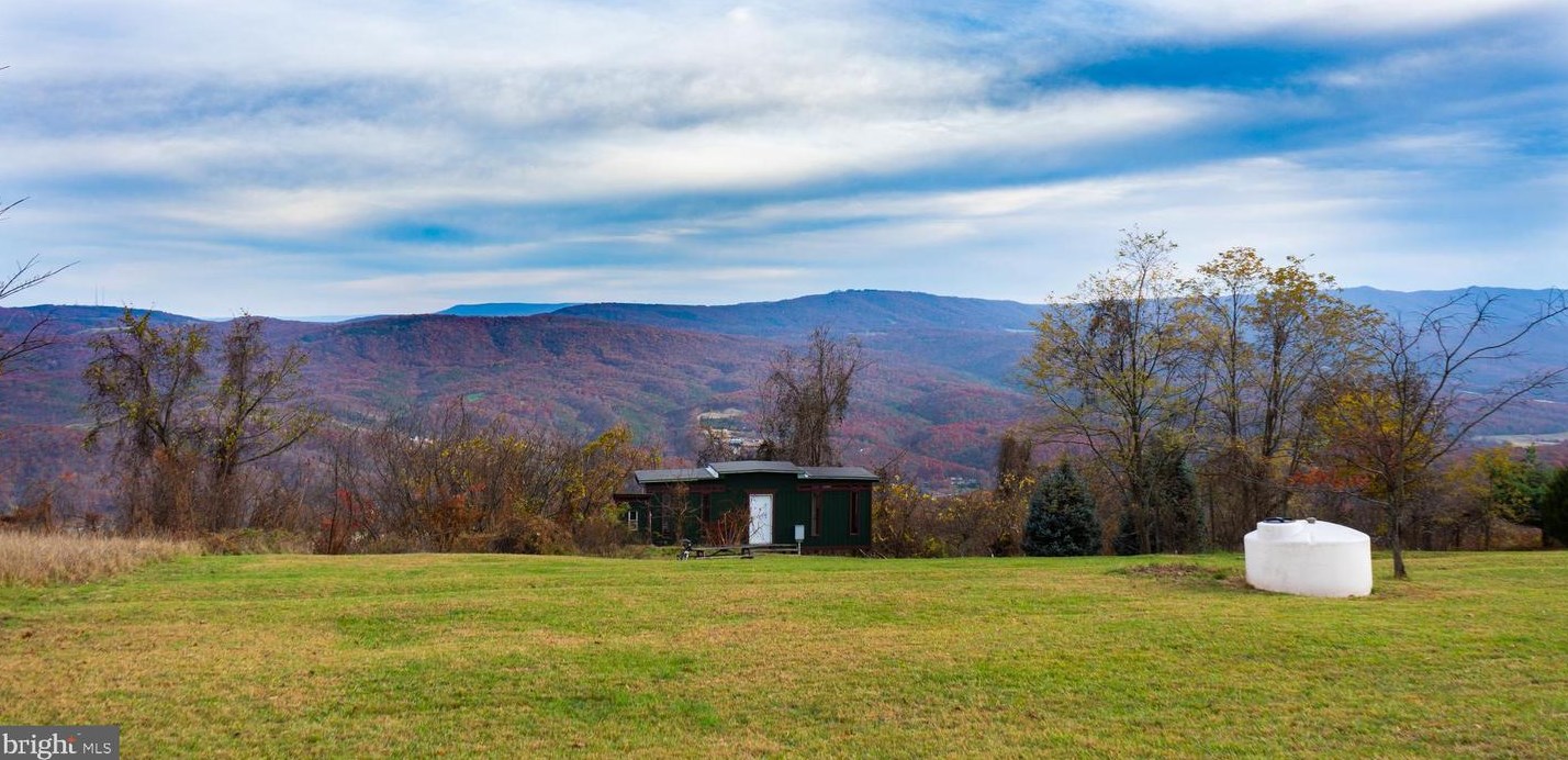 210 Skyview Dr, Three Churches, WV 26757